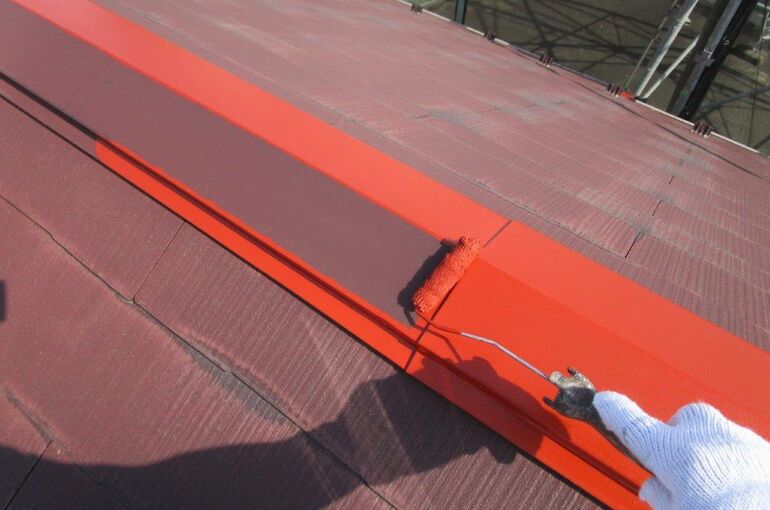 棟板金の錆止め塗装