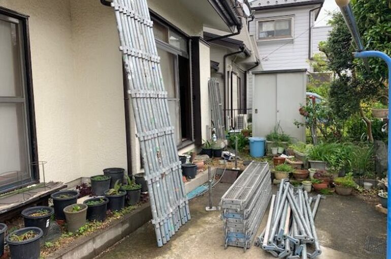 運び込んだ足場材