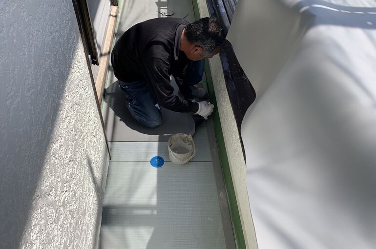 塩ビシートを貼り込み