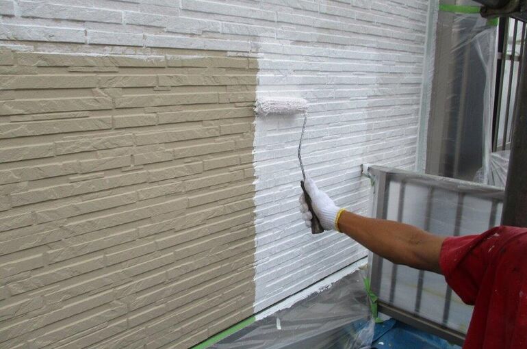 外壁の下塗り